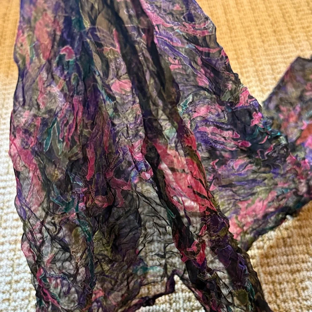 Multicolor Textured Scarf - Picture 3 of 7